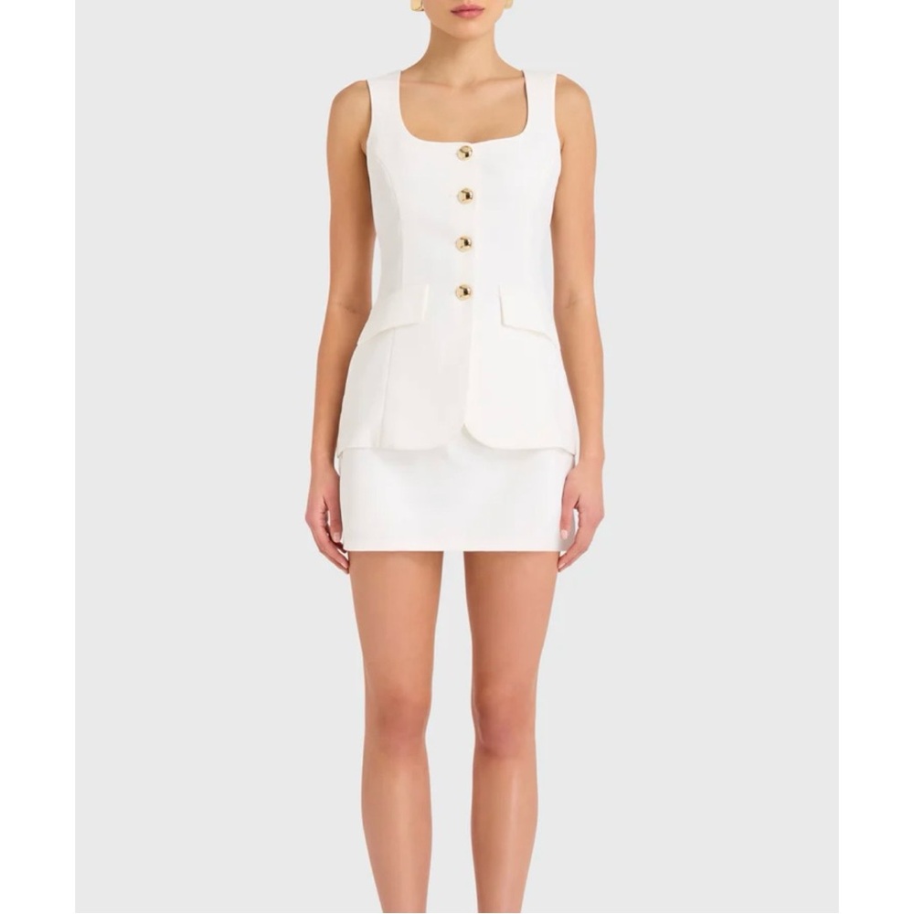 Amanda Uprichard Kya Ivory Dress Style Skort Romper Gold Button Vest NWT XL